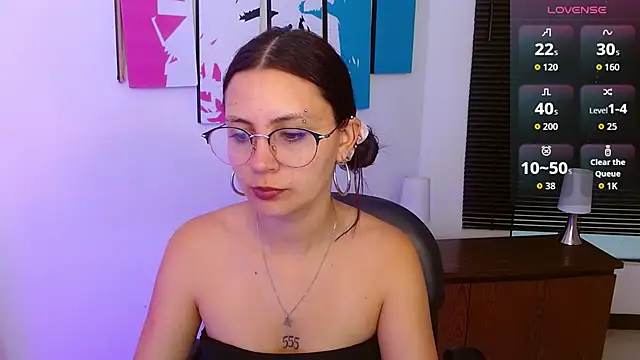 AlanaGarcia19 online show from 16, 10, 2025