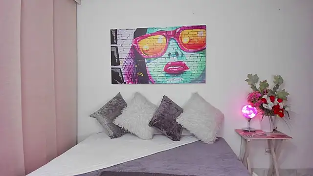 leyah  online show from 6, 10, 2025