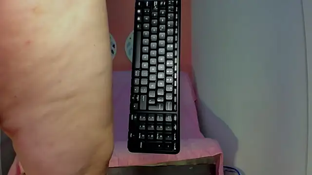 ThiccyLexxy online show from 1, 11, 2025