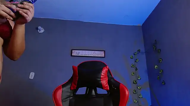 isa salvatore  online show from 24, 9, 2025