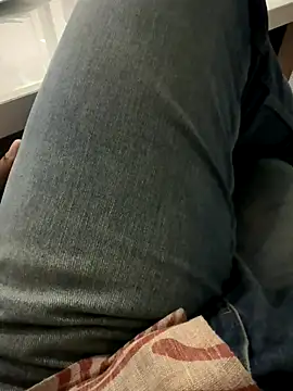 saumon3022 online show from 17, 9, 2025