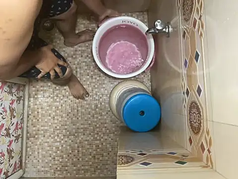 saumon3022 online show from 11, 4, 2026