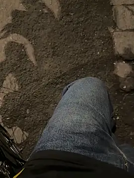 saumon3022 online show from 9, 9, 2025