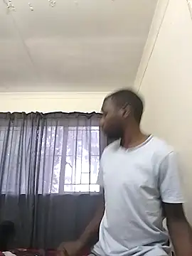 Snapshot of TmanZim2025 chatting on 2, 10, 2025 TmanZim2025 online show from 2, 10, 2025