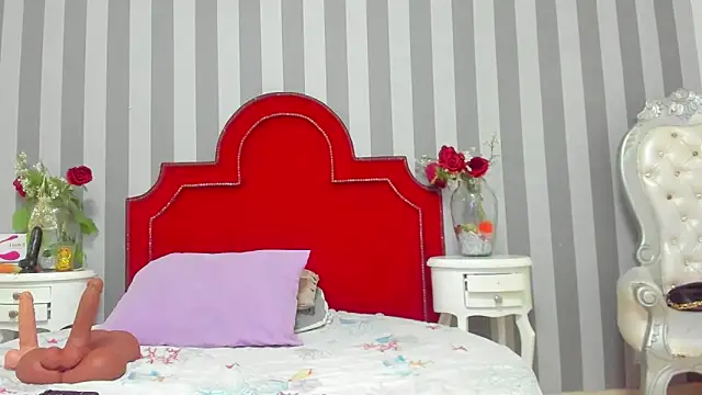 Salomee hernandez online show from 9, 10, 2025