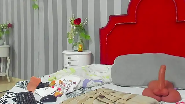 Salomee hernandez online show from 16, 9, 2025