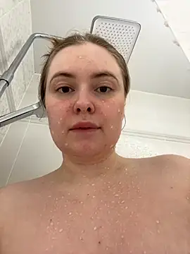 DeniMilkyyyyy online show from 17, 2, 2026