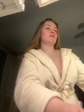 DeniMilkyyyyy online show from 2, 12, 2025