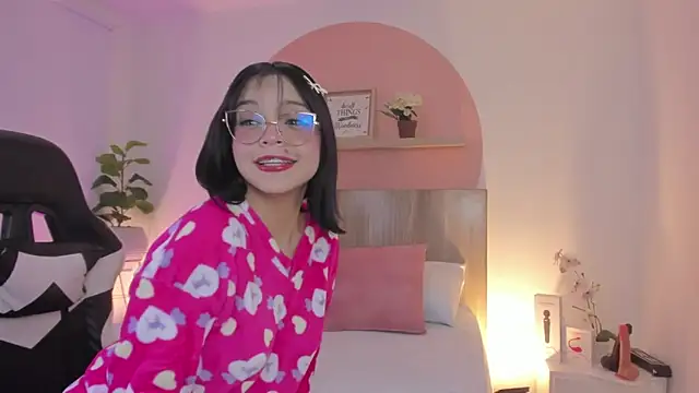 Clara Luu online show from 8, 2, 2026