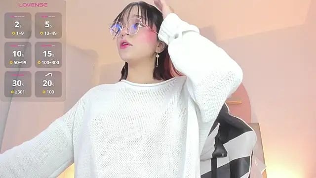 Clara Luu online show from 16, 5, 2026