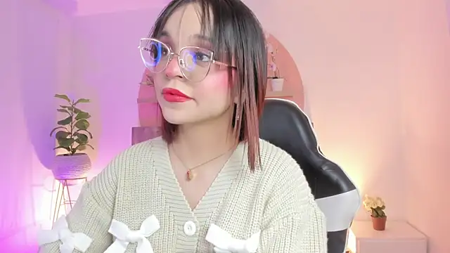 Clara Luu online show from 10, 5, 2026