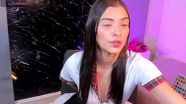 Hannacooper3 online show from 23, 10, 2025