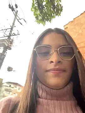 Hannacooper3 online show from 15, 11, 2025