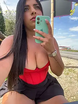 Snapshot of Isaa-Sweet chatting on 10, 5, 2026 Isaa-Sweet online show from 10, 5, 2026