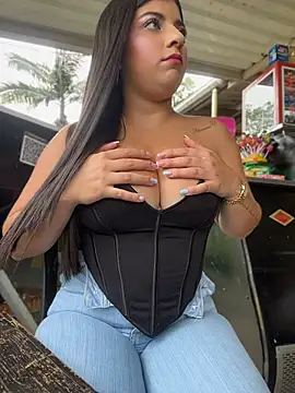 Snapshot of Isaa-Sweet chatting on 15, 6, 2026 Isaa-Sweet online show from 15, 6, 2026