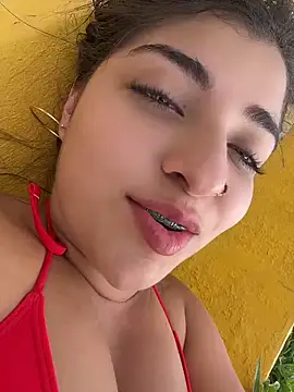 Snapshot of Isaa-Sweet chatting on 24, 5, 2026 Isaa-Sweet online show from 24, 5, 2026