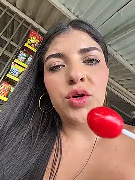 Isaa-Sweet online show from 21, 3, 2026