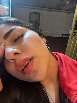 Snapshot of Isaa-Sweet chatting on 22, 11, 2025 Isaa-Sweet online show from 22, 11, 2025