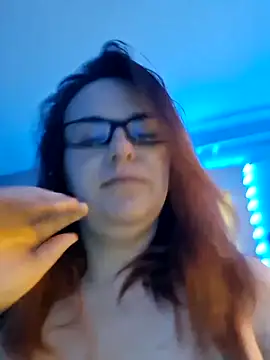 queenpeaches121 online show from 7, 3, 2026