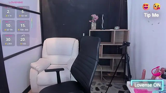 Snapshot of ThaliaBrooks_ chatting on 31, 10, 2025 ThaliaBrooks online show from 31, 10, 2025