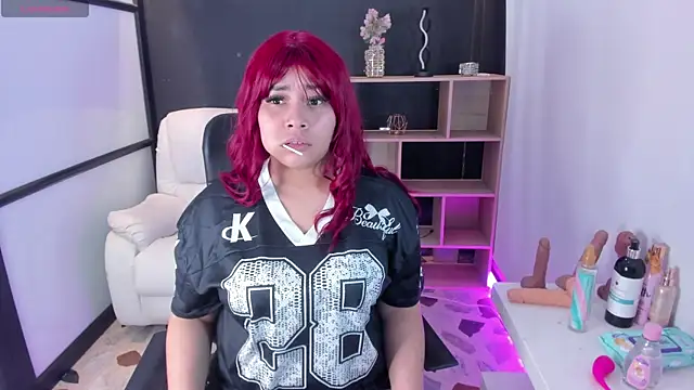 Snapshot of ThaliaBrooks_ chatting on 29, 10, 2025 ThaliaBrooks online show from 29, 10, 2025