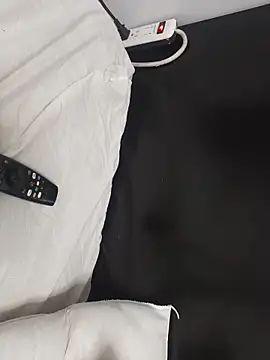 AtraCTiVoSiNguLaR online show from 16, 2, 2026