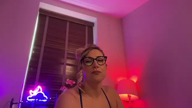MistresssX online show from 27, 5, 2026