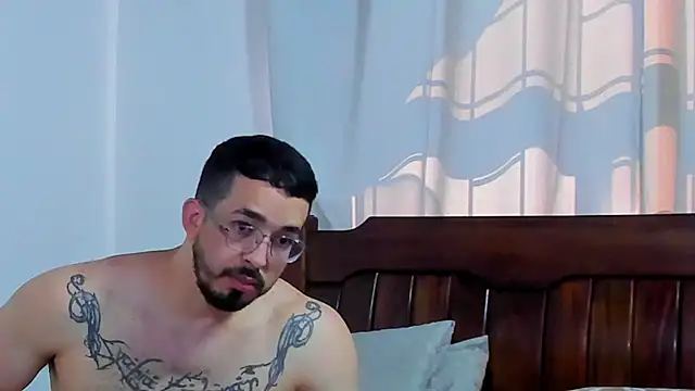 Hunter Hoott online show from 26, 9, 2025