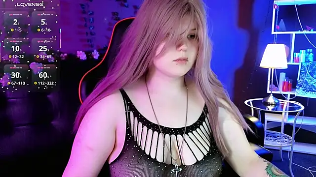 fillisfox  online show from 18, 9, 2025