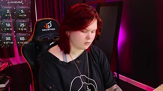 fillisfox  online show from 11, 11, 2025