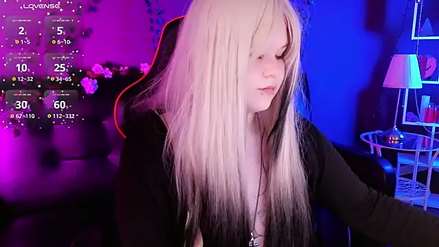 fillisfox  online show from 17, 9, 2025