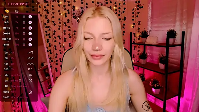 AnyaTaylor  online show from 12, 5, 2026