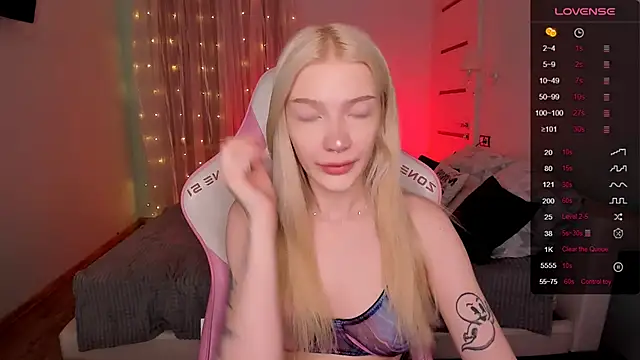 AnyaTaylor  online show from 8, 2, 2026