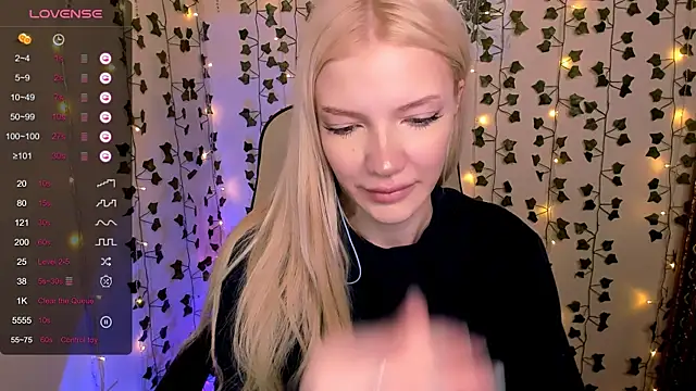 AnyaTaylor  online show from 17, 2, 2026