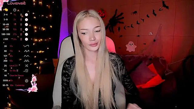 AnyaTaylor  online show from 29, 10, 2025