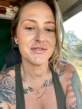 OdetteDelane online show from 20, 10, 2025