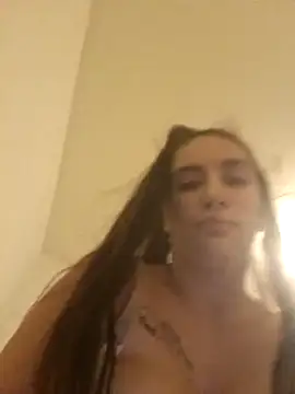 Snapshot of Michou02xXx chatting on 21, 12, 2025 Michou02xXx online show from 21, 12, 2025