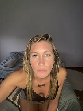 caritadeangellll online show from 30, 4, 2026