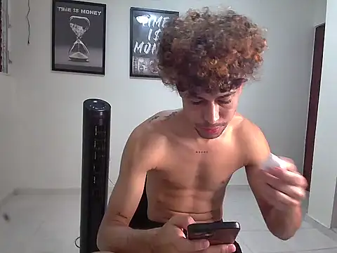 Dollarhot30 online show from 17, 2, 2026