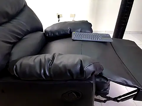 Dollarhot30 online show from 3, 4, 2026