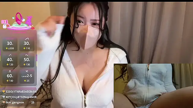    momo   0717 online show from 16, 9, 2025