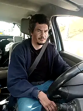 twitshe online show from 3, 11, 2025