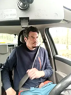 twitshe online show from 2, 11, 2025