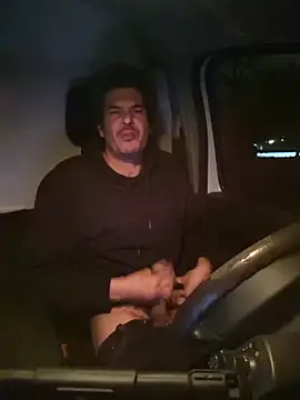 twitshe online show from 9, 3, 2026