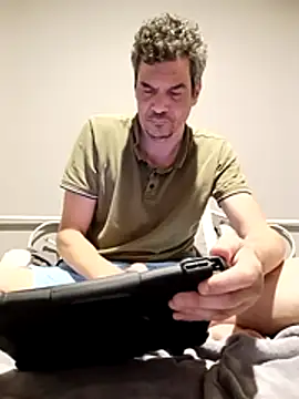 twitshe online show from 11, 1, 2026