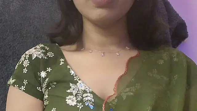 Snapshot of SWEET-18-TEEN chatting on 9, 10, 2025 SWEET-18-TEEN online show from 9, 10, 2025