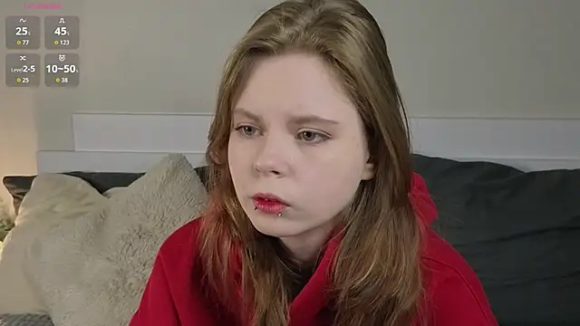 Snapshot of JulietteRain chatting on 13, 5, 2026 JulietteRain online show from 13, 5, 2026