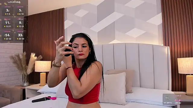 Mommy Naughty online show from 29, 10, 2025