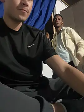 Snapshot of leinad_or97 chatting on 2, 2, 2026 leinad or97 online show from 2, 2, 2026