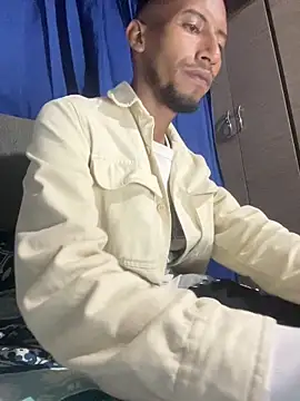 Snapshot of leinad_or97 chatting on 4, 2, 2026 leinad or97 online show from 4, 2, 2026